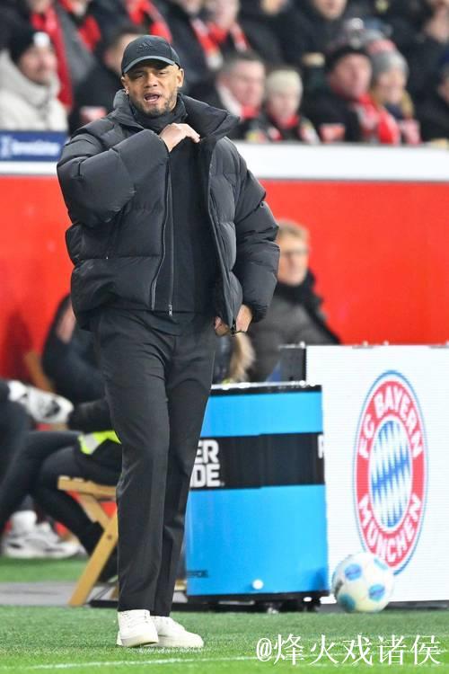 布兰科赞扬斯洛特的防守理念很先进，孔帕尼还未