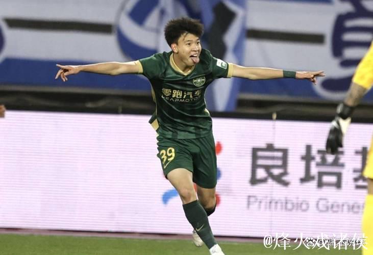 全运会U20男足排位赛：王钰栋因伤离队 浙江胜河北