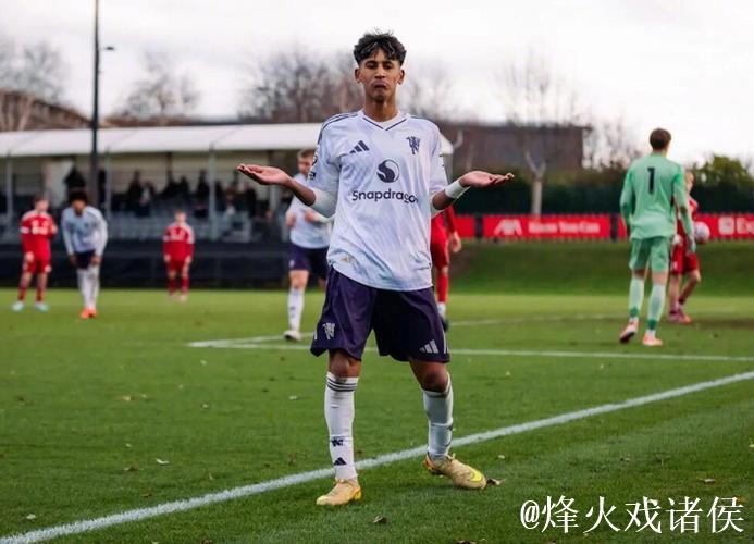 罗马诺：曼城青训队17岁小将正被多家俱乐部关注